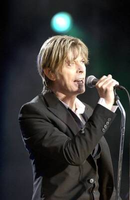 David Bowie At Old Trafford Cricket Ground Manchester 10 Jul 2002 - Old Photo 2