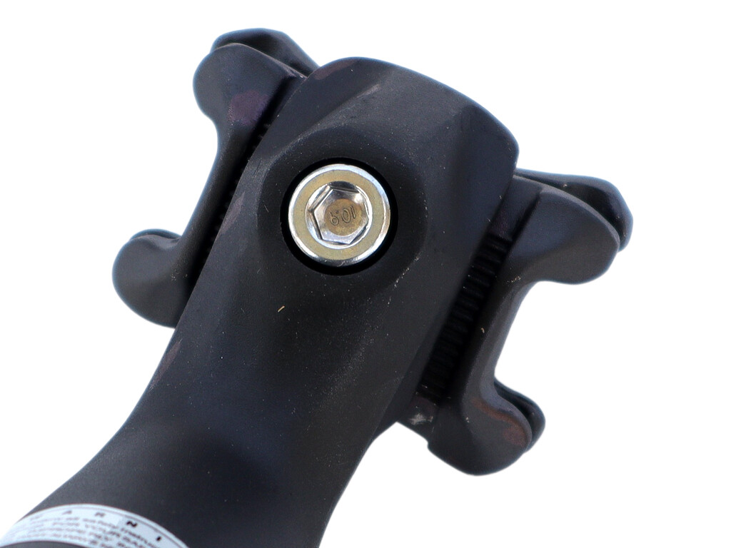 【SEIZIページ】 Vehicle Speed Sensor 8-97328058-0 for Isuzu Engine 4HK1