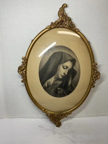 Vintage Convex Glass Metal Wall Hanging Frame Virgin Mary - Picture 1 of 14