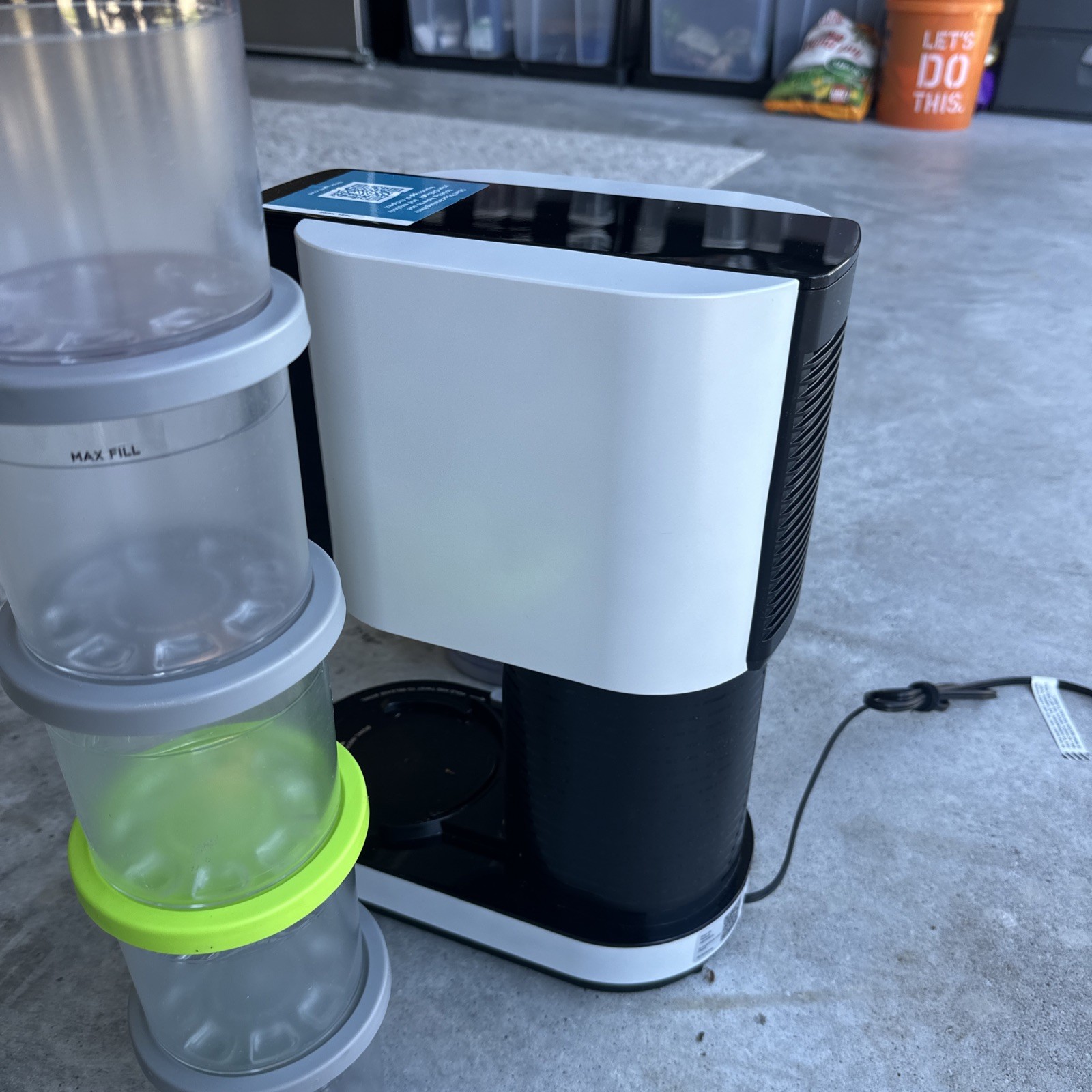 Ninja CREAMi Ice Cream Maker, for Gelato, Mix-ins, Milkshakes Sorbet, White