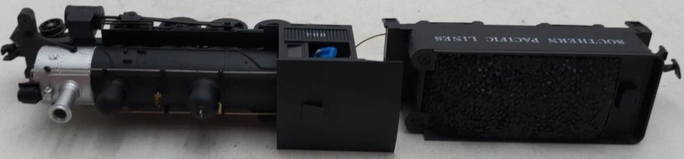 Model Power 6550 HO Southern Pacific 2-8-0 Steam Locomotive & Tender #984 EX/Box - Image 2 of 4