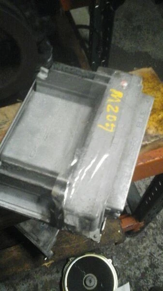 00 ISUZU TROOPER ENGINE ECM ELECTRONIC CONTROL MODULE - Image 2 of 3