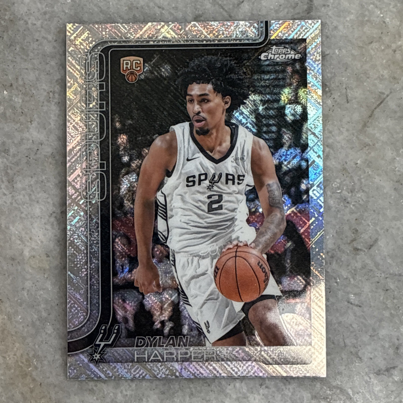 2025-26 Topps Chrome - Dylan Harper #252 Skylight Refractor (RC)