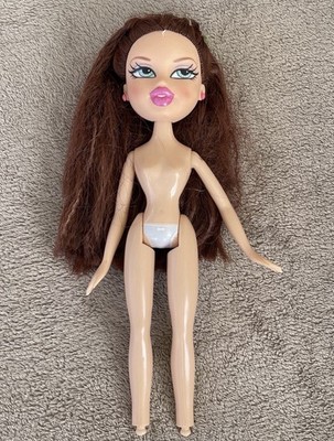 Bratz Doll Campfire Wintertime Wonderland Winter Lodge Meygan