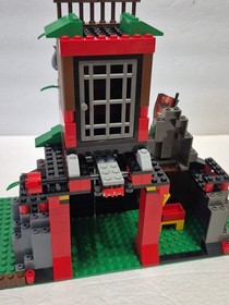 LEGO Ninja: Robber's Retreat (6088). Not Complete. Missing Pcs & Instructions