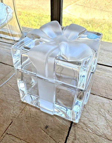 Vintage, Tiffany & Co. Crystal Glass Trinket Gift Box Frosted Bow Ribbon Square