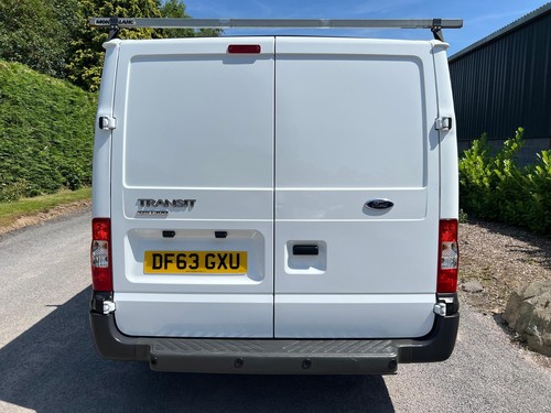 FORD TRANSIT 125 T300 FWD SWB 2.2TDCI A/C VERY LOW MILES ONLY 44K STUNNING /RARE - Picture 4 of 23