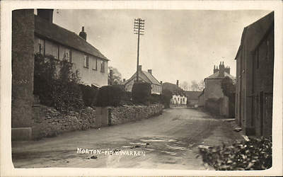 Norton Fitzwarren bei Taunton. Telefonmast.