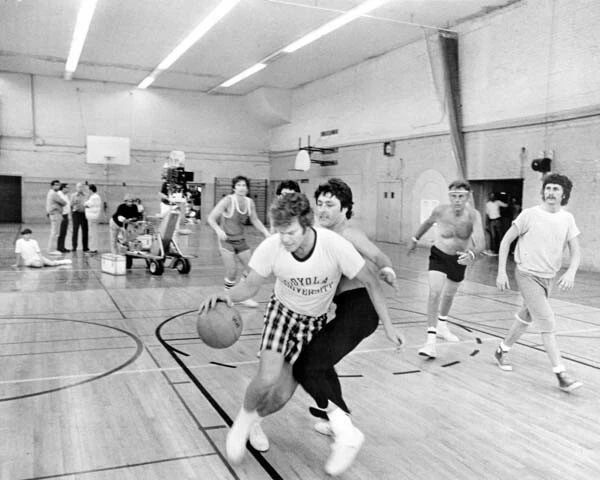 Shirts and sales skins basketball