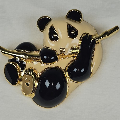 Vintage Panda Brooch - Unsigned 90s Costume Gold Tone Black & White Enamel - Picture 2 of 16
