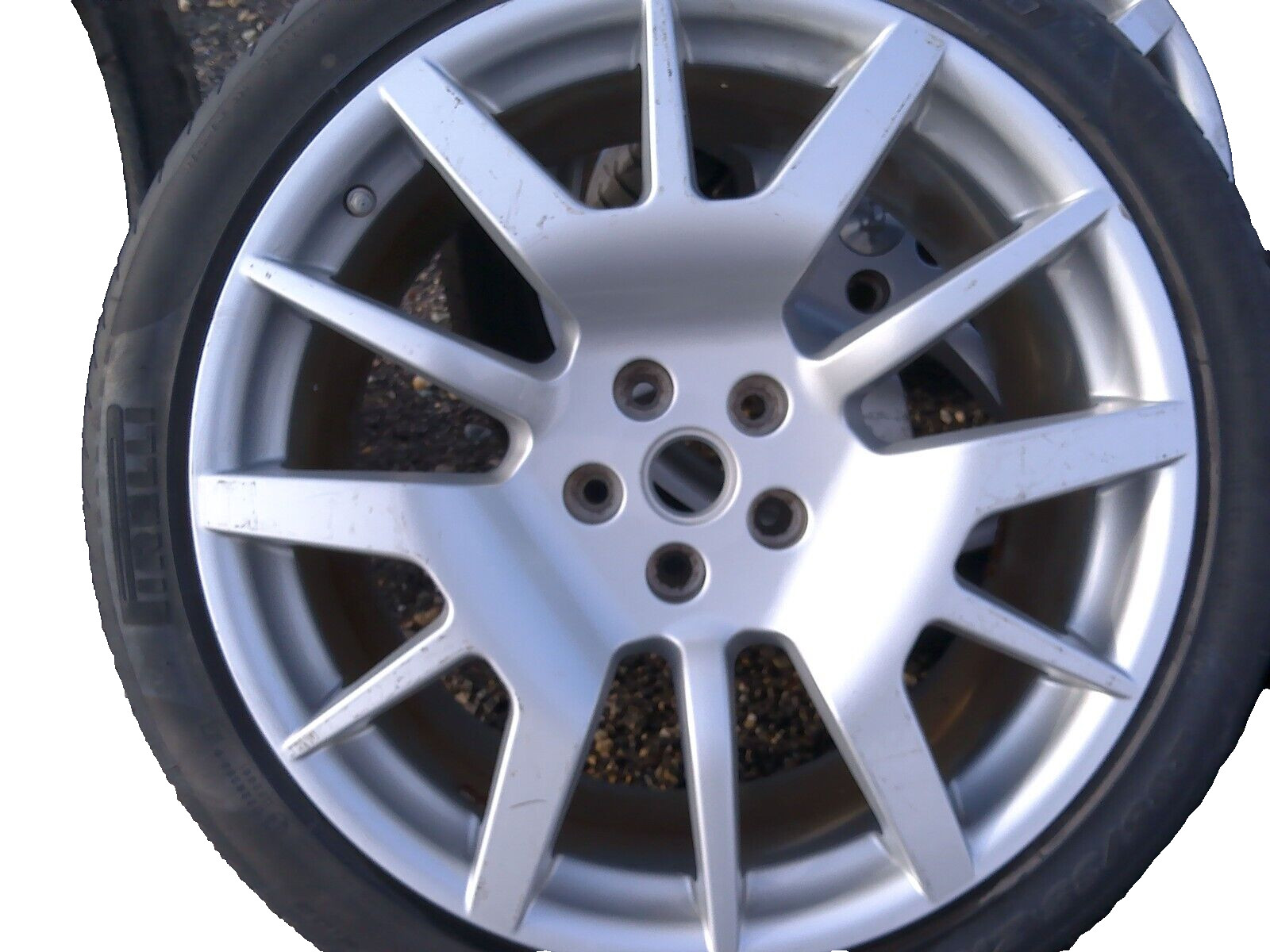 2008 2011 Maserati Gran Turismo 20" 4 rims 2 rims are 10.5 / 2 rims are 8.5