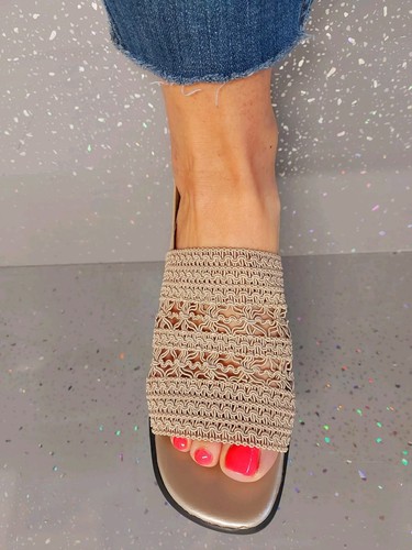 Damenschuhe Sandalen Größe 6 goldfarben mittelhoher Absatz offene Zehenpartie Fersenriemen klassisch sehr guter Zustand