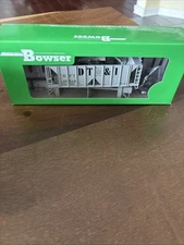 Bowser HO Detroit Toledo & Ironton 70 Ton 2-bay Covered Hopper Kit 60092 #10914