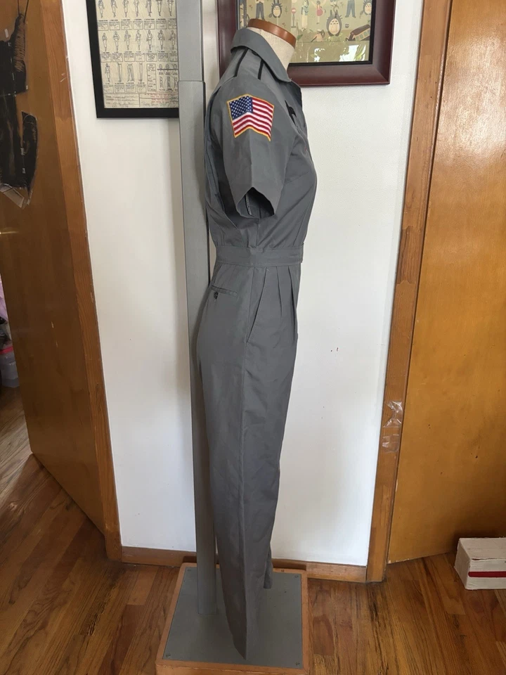 DE COLECCIÓN: Mono Smoking Raven Lin Hecho a Medida Talla S (AZUL PIZARRA) Foto 4 de 4