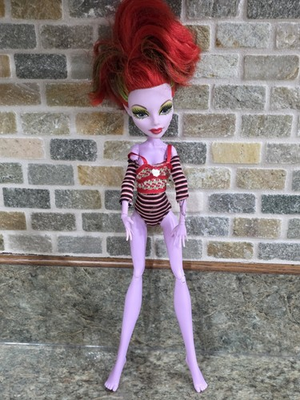 #ad Monster High 11quot; Doll OPERETTA PHANTOM OF OPERA $15.99