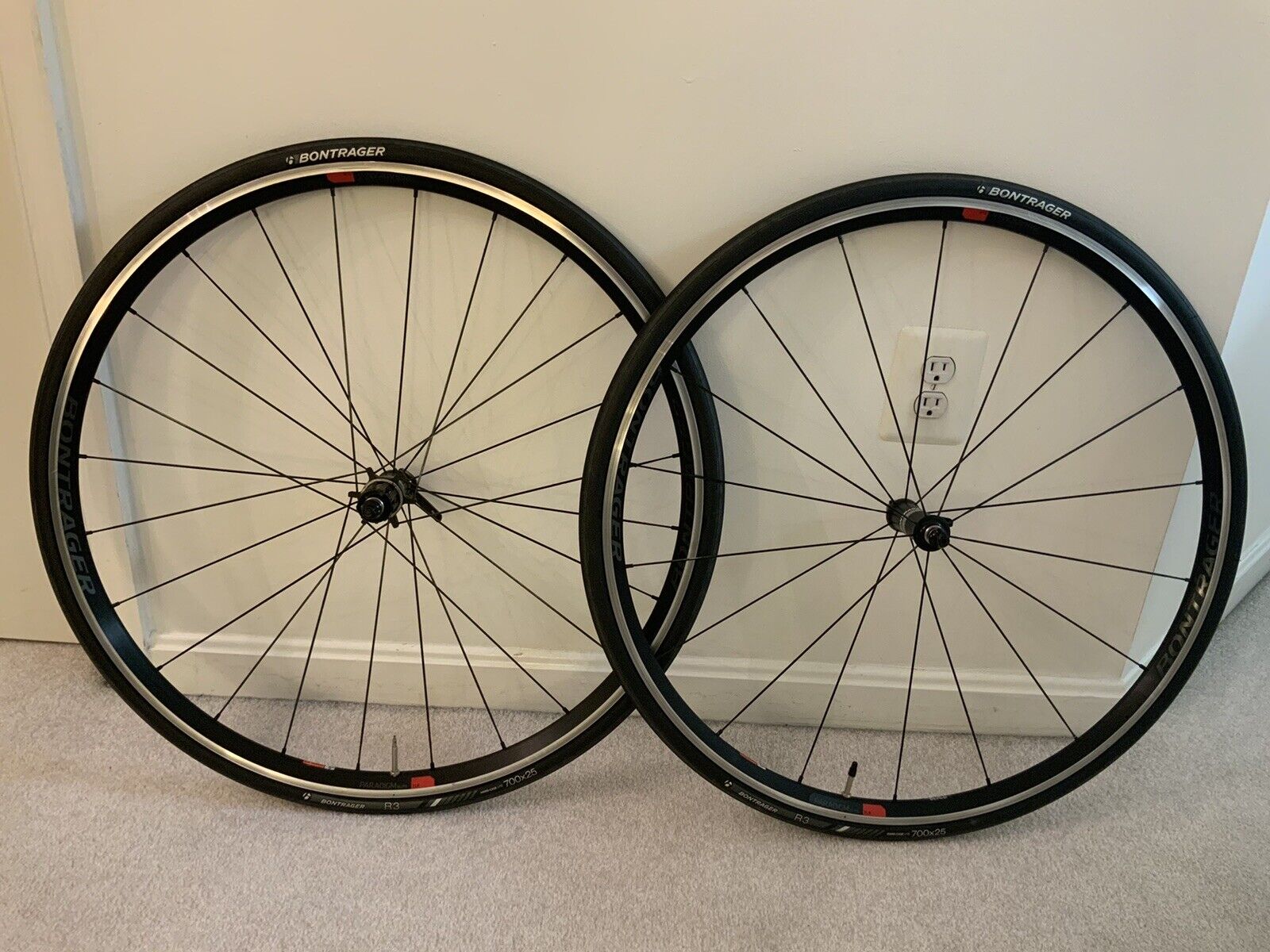 Bontrager Paradigm Elite TLR Bicycle Wheels (Rim Brake) Tires, Tubes
