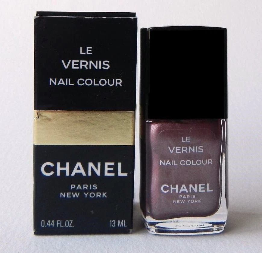 CHANEL Le Vernis Nail Polish PULSION / SUGAR IMPULSE