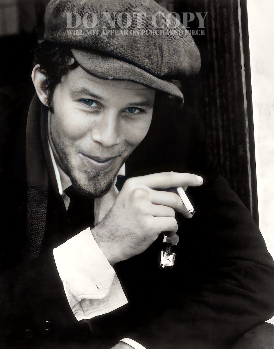 Tom Waits Photograph 11 X 14 - Stunning 1974 Portrait - Photo