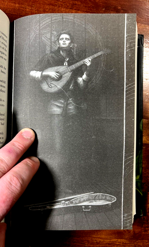 The Name of the Wind - Deluxe 10th Anni 1st Ed HC - Patrick Rothfuss Illustrated - Picture 15 of 19