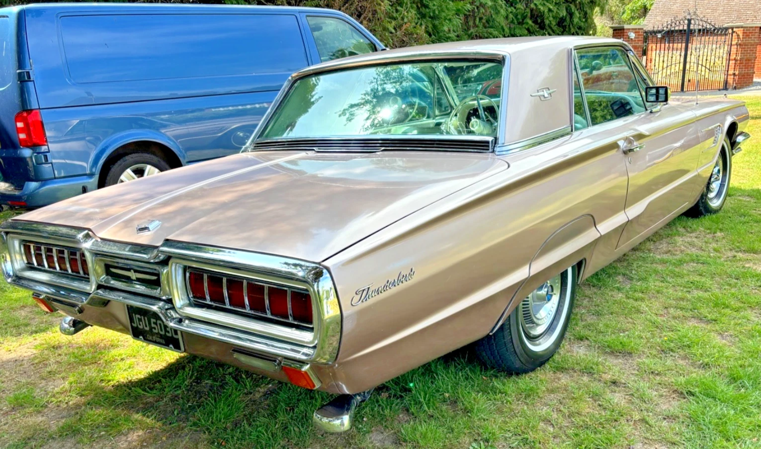 1965 Ford Thunderbird