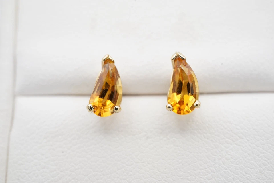 1 Pair Citrine Stud Earrings. 14k Karat Yellow Gold. Teardrop Shaped. 8x4mm - Image 4 of 4