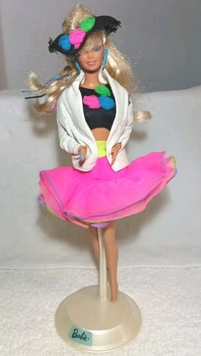 Vtg 1989 Dance Club Barbie Doll With Original Outfit And Jewelry Accessories