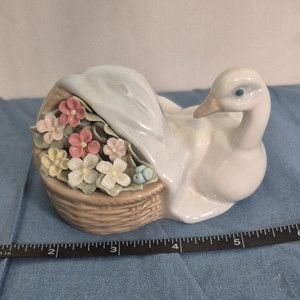 Dalia Mexico Porcelain Swan Bird Figurine with Flower Basket