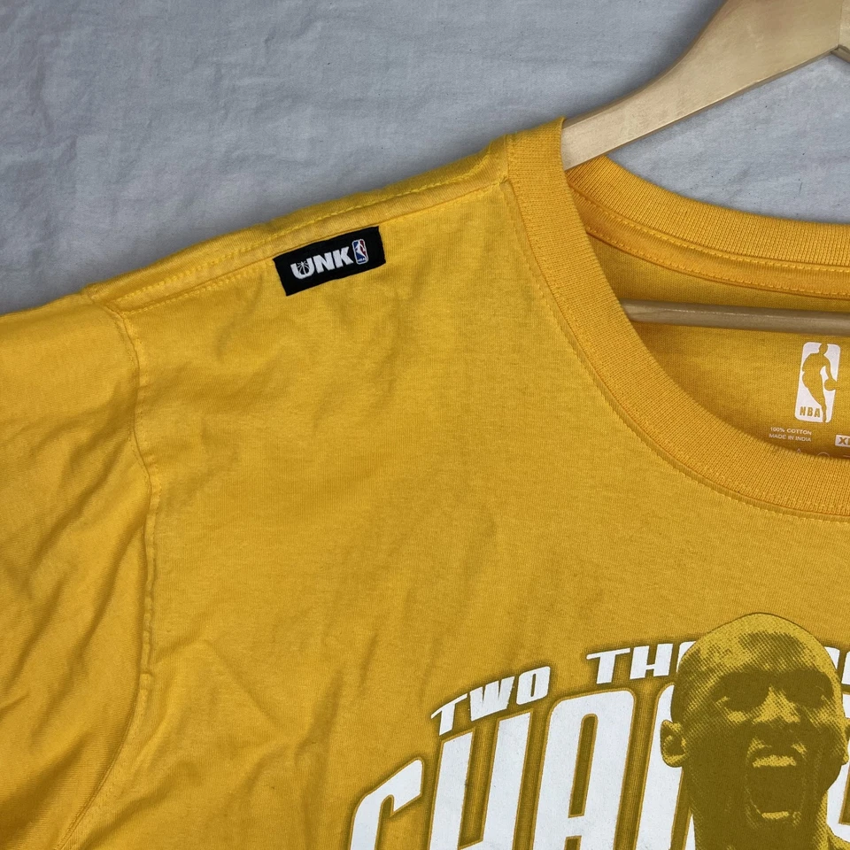 Kobe Bryant Shirt Mens XL UNK NBA 2010 Champions Lakers Only The Strong Survive - Image 4 of 4