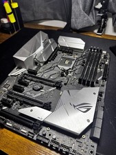 ASUS ROG Strix Z370-E Gaming Motherboard ATX, LGA1151, DDR4, Great Condition 