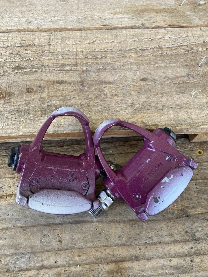 Vintage 9/16” Look Road Bike Pedals-Spin Nice- Sprayed Raspberry Cream - Image 4 of 4