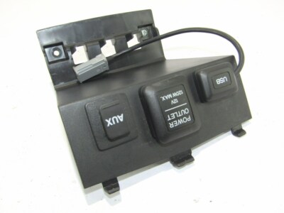Honda Civic 9 GN321-13930 AUX USB Power Outlet 12v 120wmax 2012