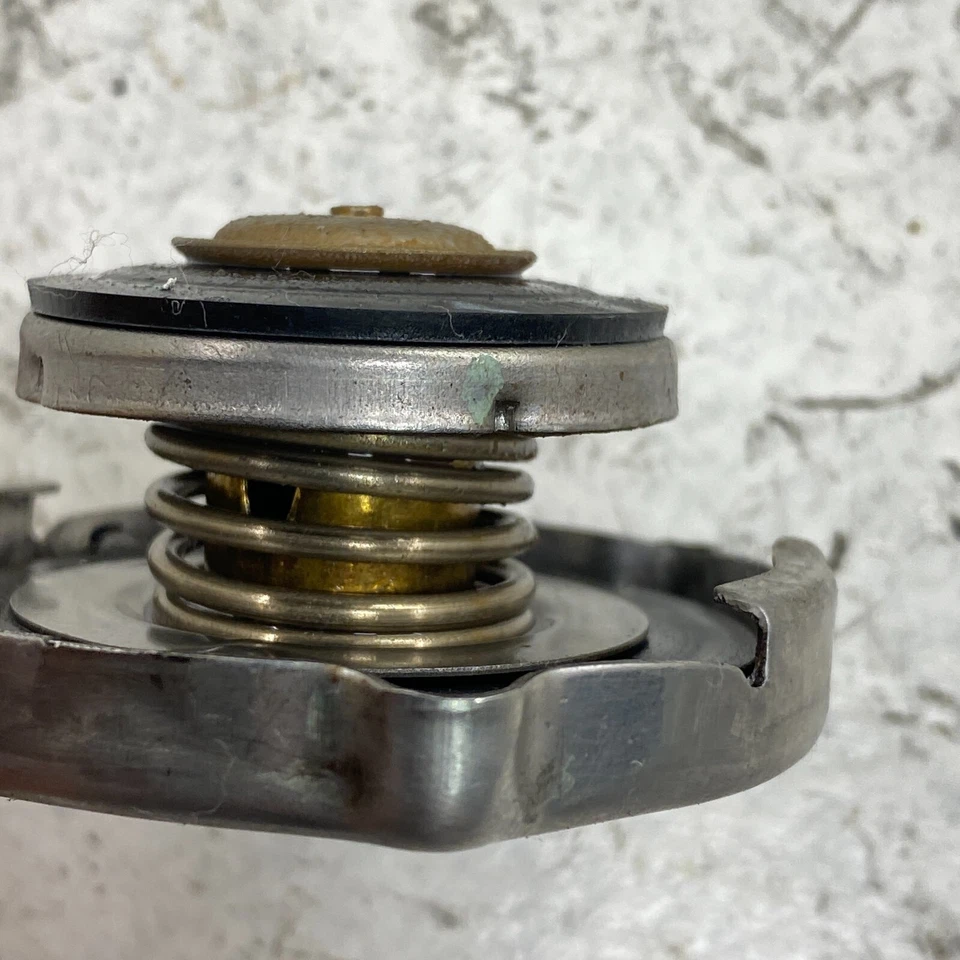 2011-2021 JEEP GRAND CHEROKEE ENGINE COOLANT COOLING RADIATOR CAP OEM - Image 2 of 4