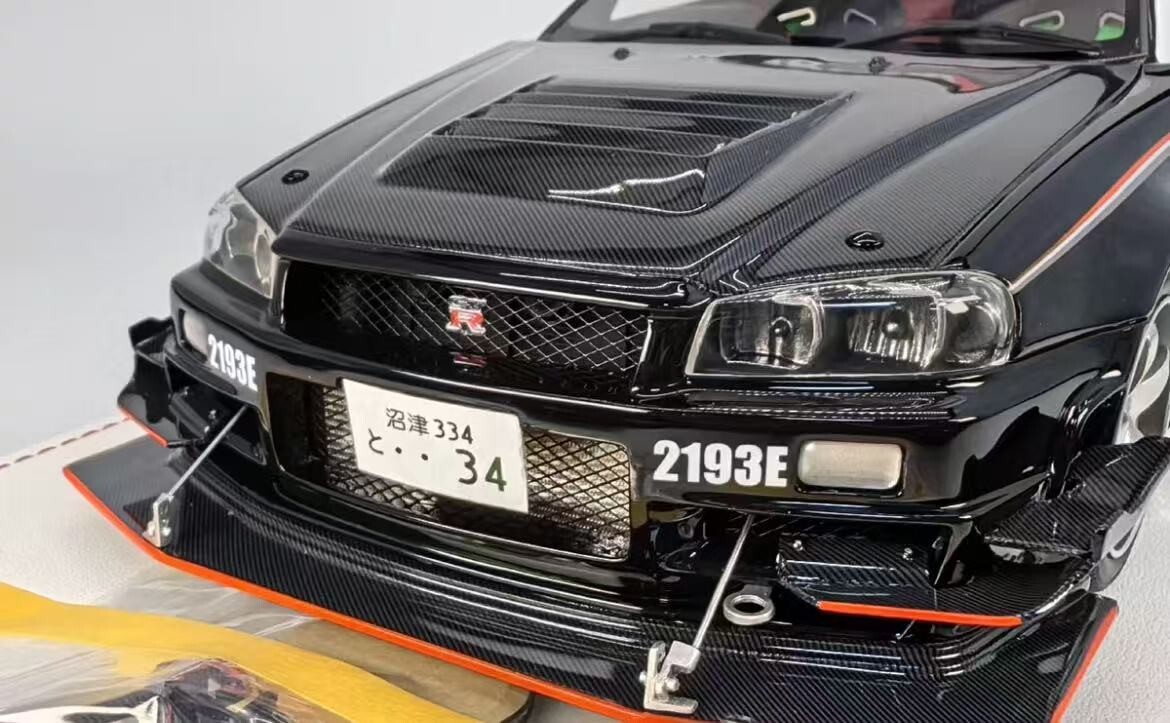 RARE* Line Model 1/18 Nissan Skyline GT-R R34 Black white ADVAN