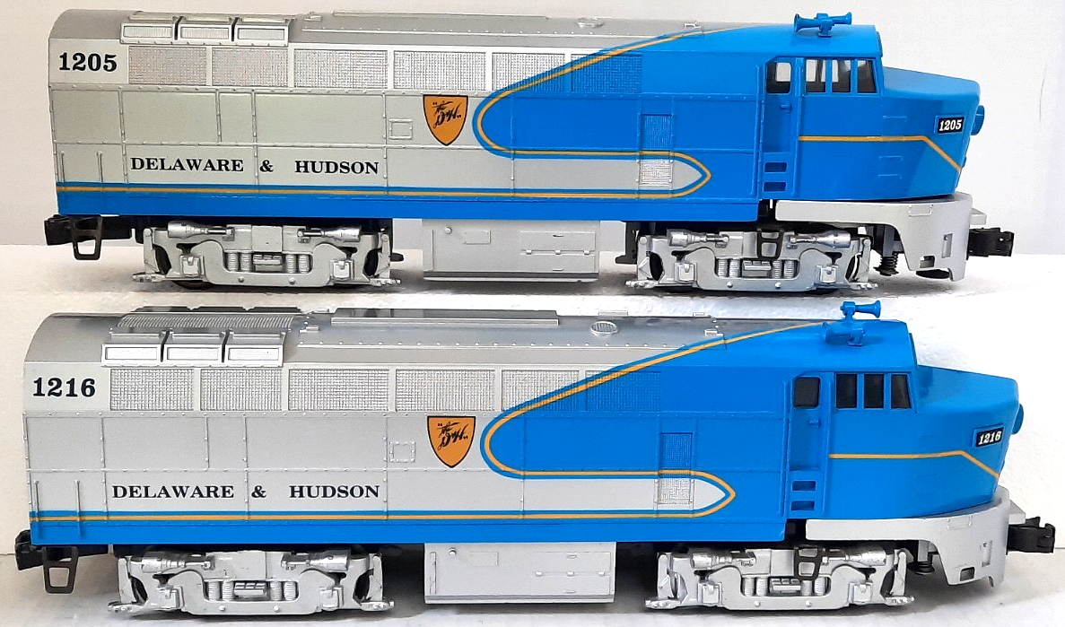 WILLIAMS ~ O GA ~ DELAWARE & HUDSON - A/A SHARK NOSE DIESELS