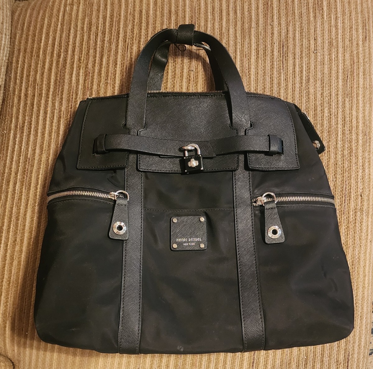 HENRI BENDEL Jetsetter 3wayバックパック Henri Bendel Jetsetter 3 Way Convertible Backpack Black w
