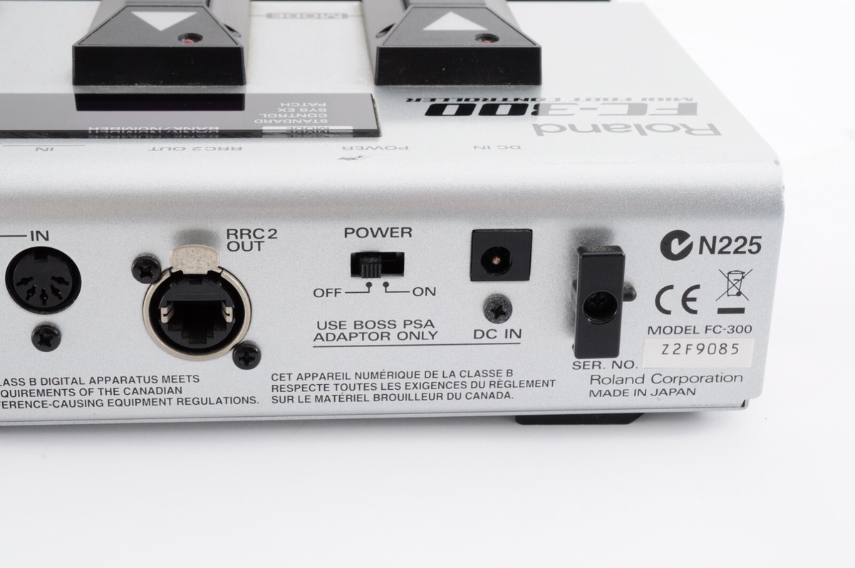 Roland MIDI フット コントローラー FC-300 fc_300_top_main.jpg