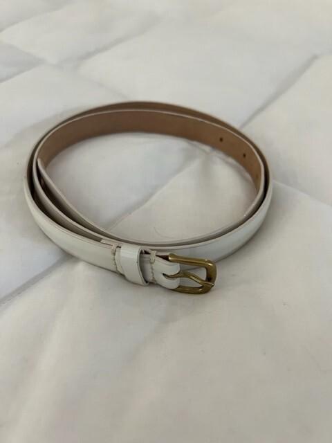 EUC Womens J.Crew White Patent Leather Belt 5/8 display picture 1
