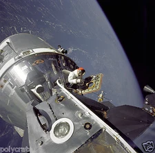 Photo Nasa - Apollo 9 - Module spatial LM-3 Spider sortie astronaute