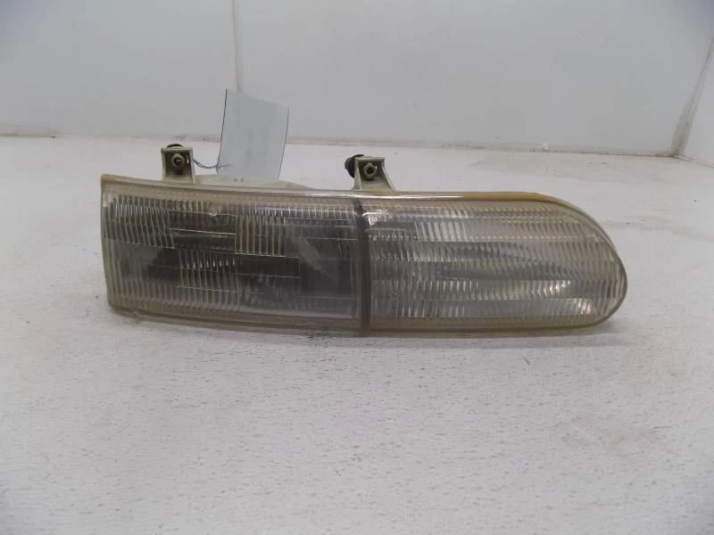 Passenger Right Headlight GL Fits 92-95 TAURUS 396790 - Изображение 3 из 3
