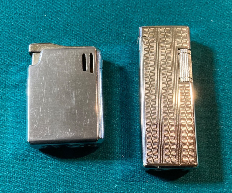 S 1 Plain Silver, And 1 Shiny Silver Color Pattern