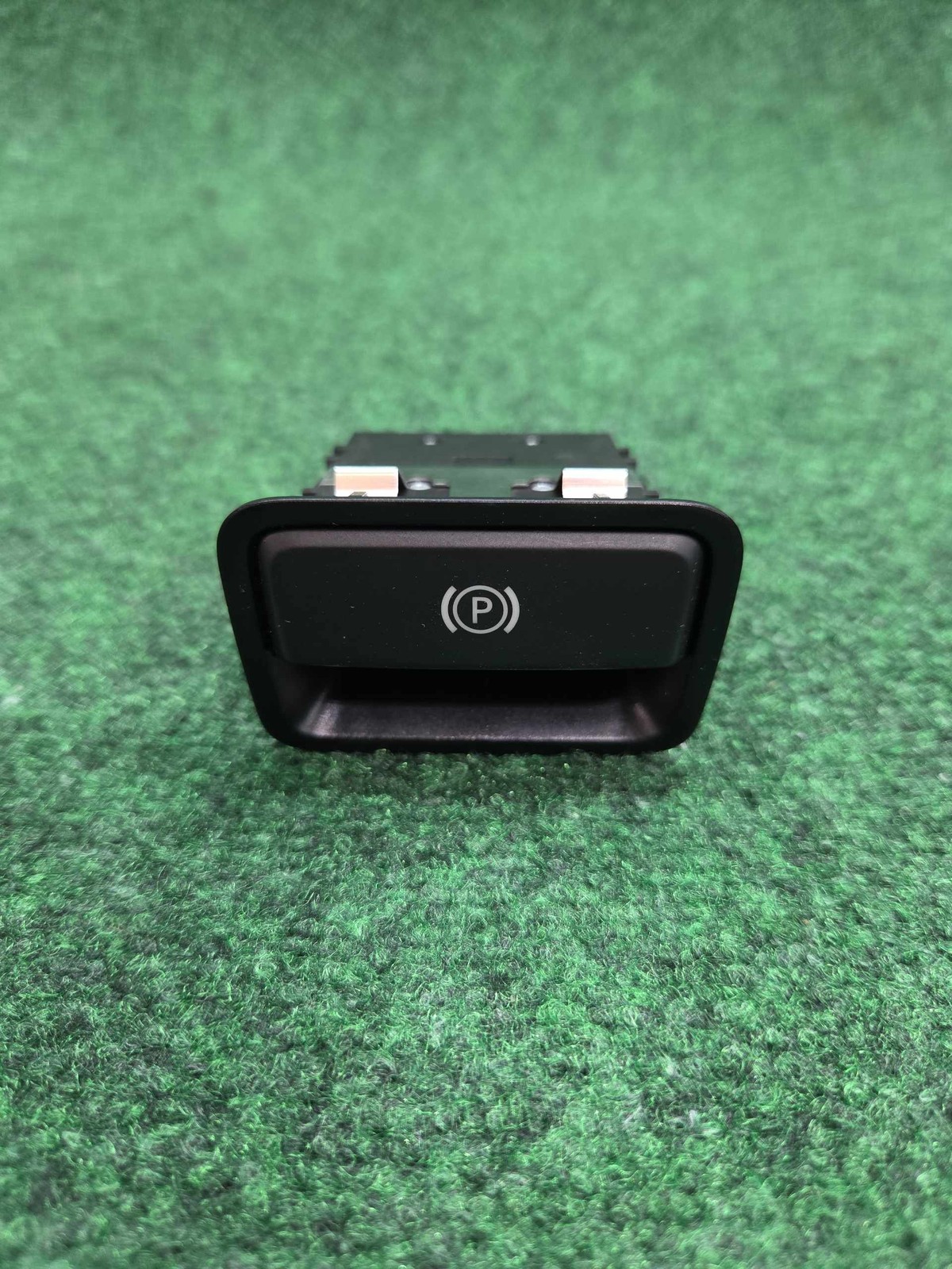 2014-2019 Mercedes Benz Cla 250 Dash Mount Parking Switch Oem A2469050451