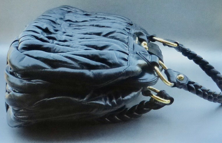 バッグ MIU MIU MATELASSE LEATHER 2WAY HAND BAG s-l1200.jpg