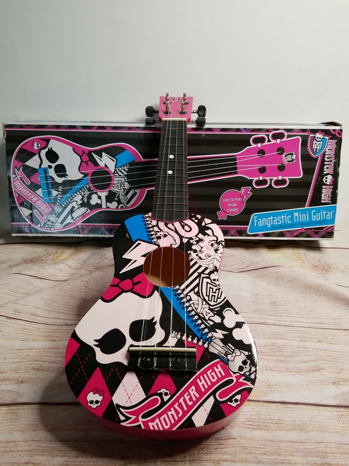 Monster High Fangtastic Mini Guitar EUC orig box. eBay