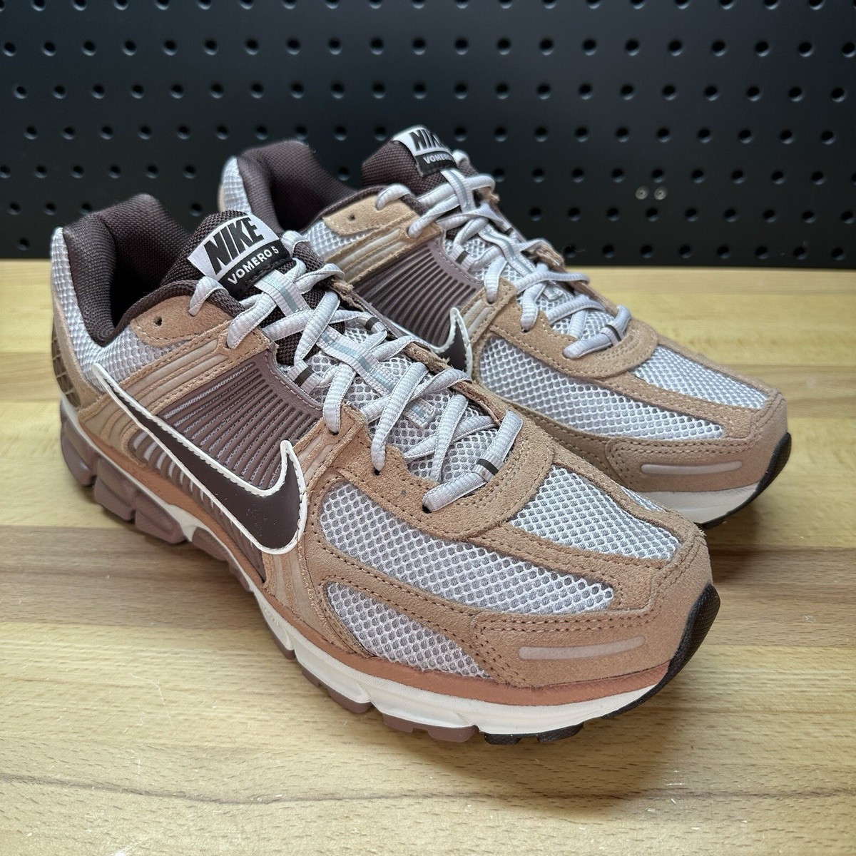 Nike Zoom Vomero 5 Dusted Clay Earth Running Shoes HF1553-200