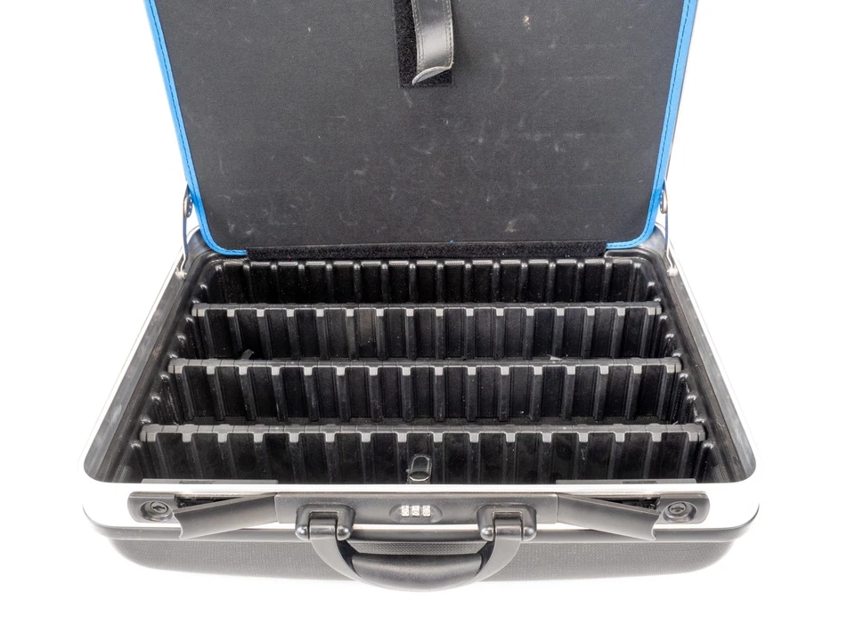 Estuche de herramientas para bicicleta B&W International 114.03 con placas de almacenamiento ABS caja dura con llaves Foto 3 de 4