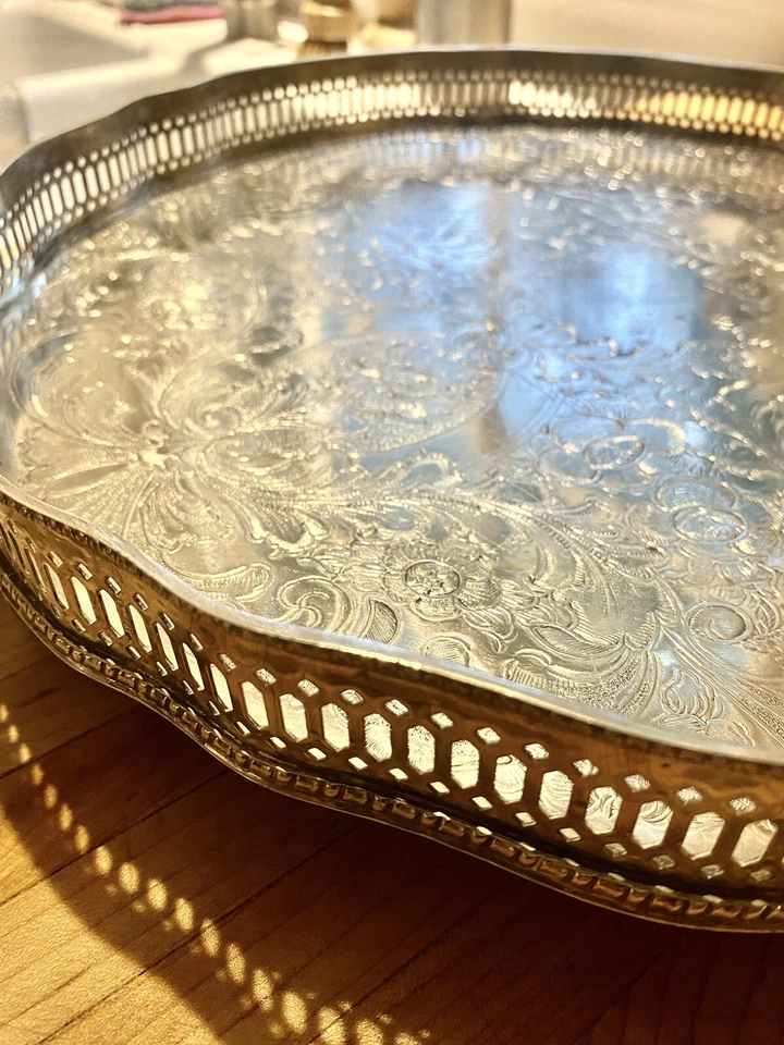 "Bandeja de galería con patas plateada Ellis Barker Silver Co. 14"" Edwardian Sheffield" Foto 3 de 4