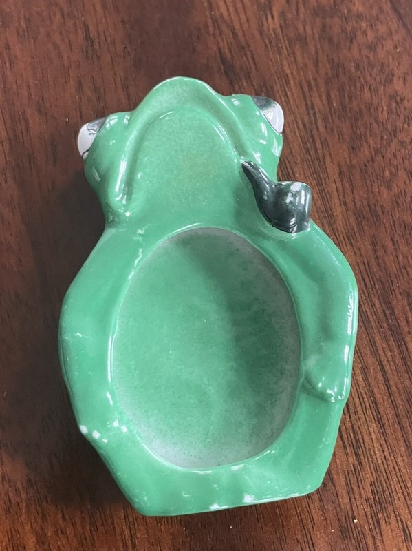 Ceramic Frog With Pipe Stamp Licker