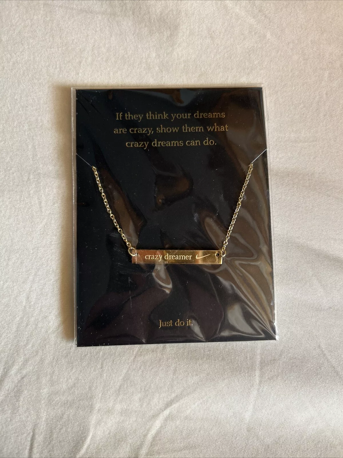 Collier unisexe Nike Crazy Dreamer Swoosh Supreme Just Do It taille unique retraité 