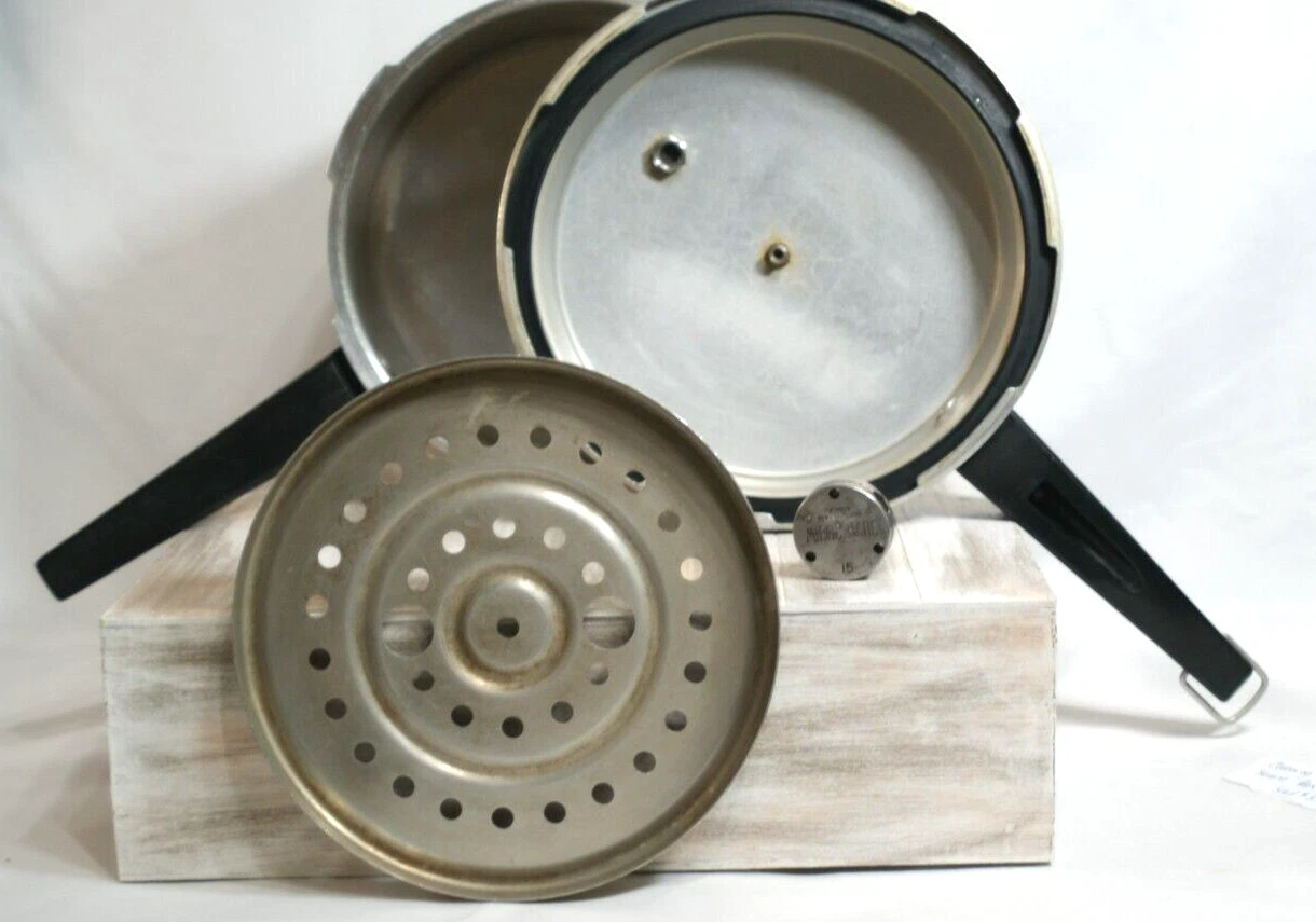 Mirro-Matic Vintage Aluminum 4Qt Pressure Cooker 394M Jiggler & Gasket & rack