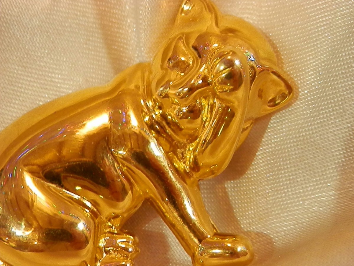 Anne Klein Signed FAB LARGE Sleepy Cat Vintage Gold Tone  Unique Brooch 324my7 View 4